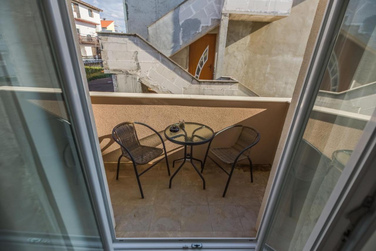 2Sis 2 Apartments Zadar Room photo